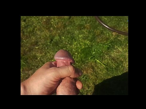 ❤️ Hot hottie si fa scopare la figa rosa e sborra con uno squirt in un giardino estivo ❤❌ Video di sesso di qualitàal it.hentaiteca.ru ❤️